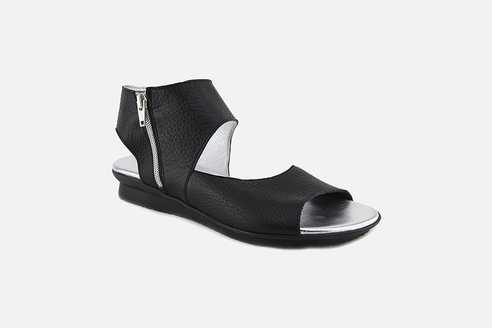 arche sandals