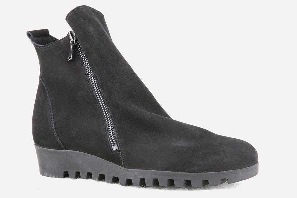Bottes nubuck noir sales