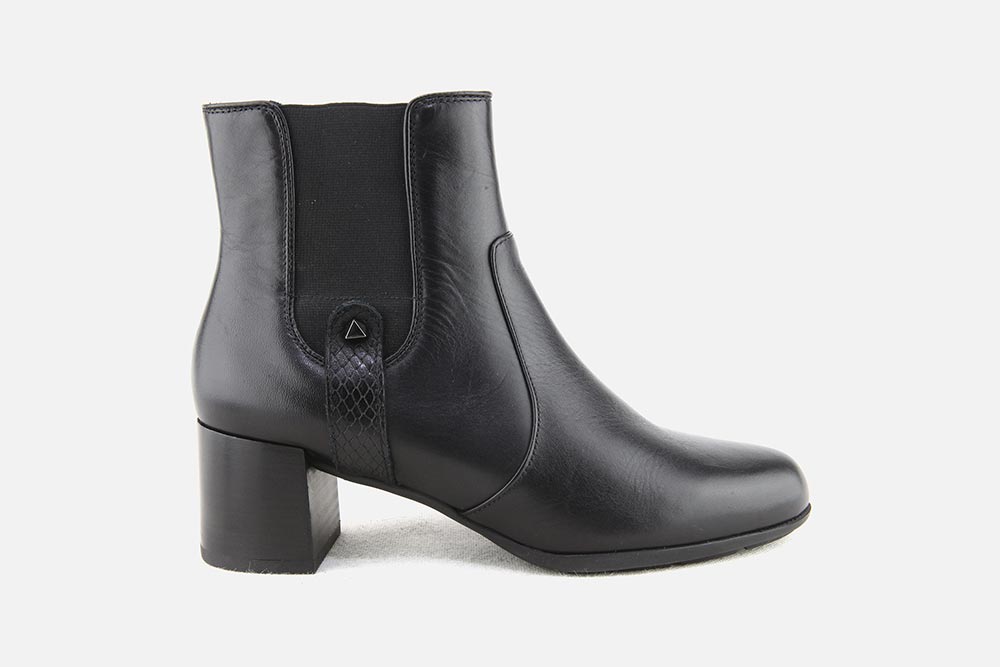 Geox ANNYA NOIR CA Ankle boots on labotte