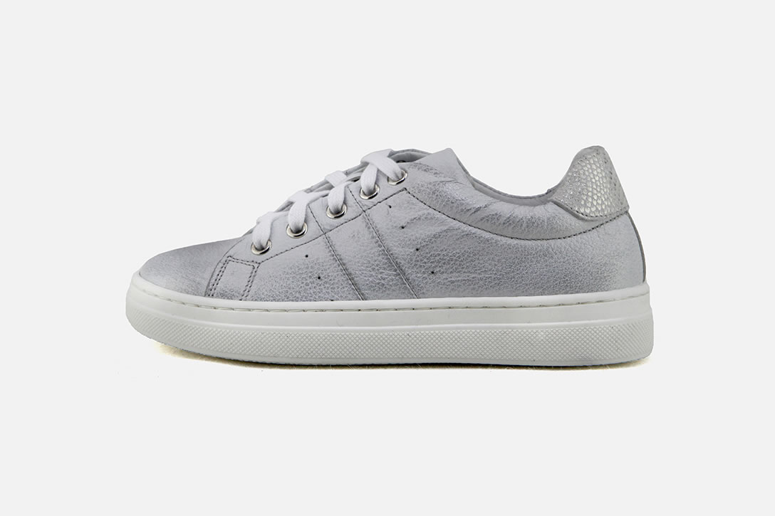 Ninette en Fleur MARJORIE SILVER Lace up shoes on labotte