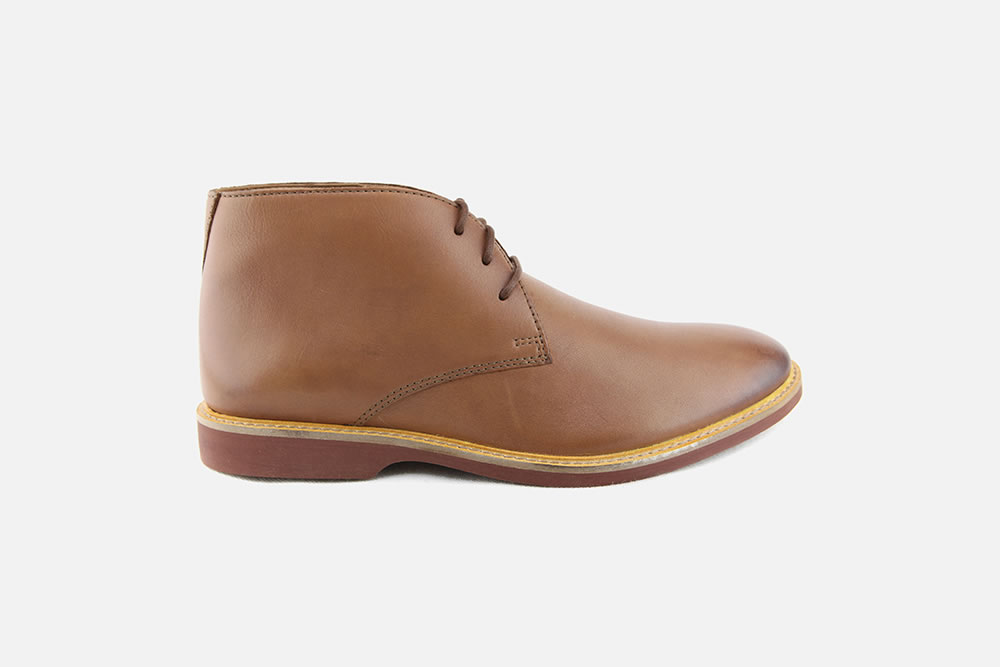 clarks lace up boots mens