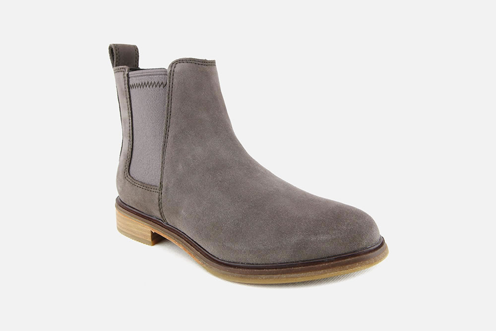 clarks taupe suede