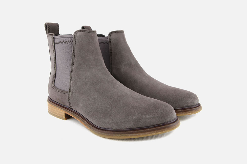 clarks taupe suede