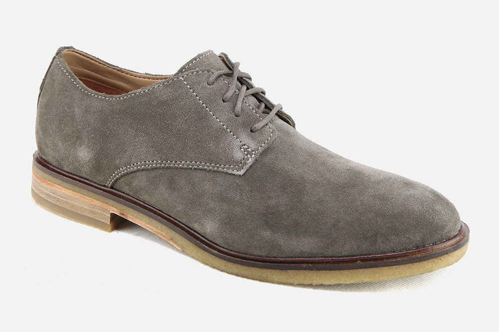 clarkdale moon olive suede