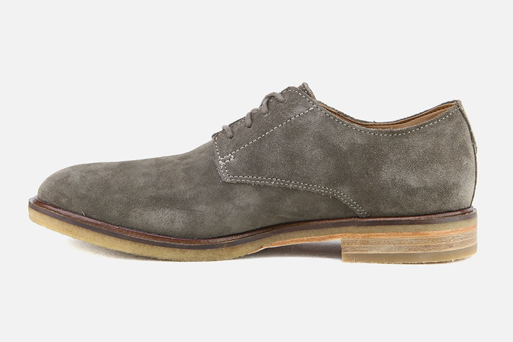 clarkdale moon olive suede