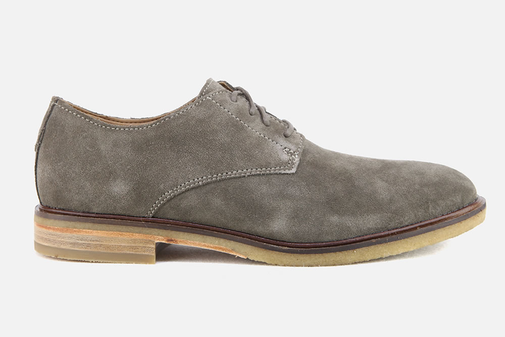 clarkdale moon olive suede