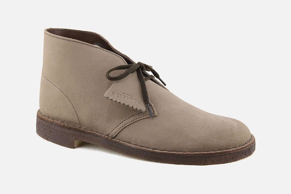 clarks desert boots flat feet