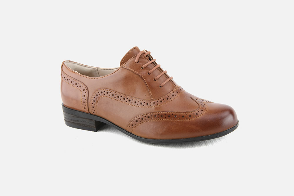 Ladies Clarks Hamble Oak Leather Brogue Style Lace Up Shoes D Fitting 