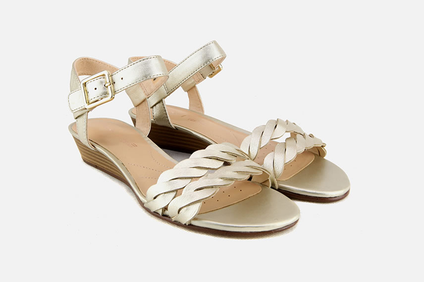 clarks mena blossom sandals