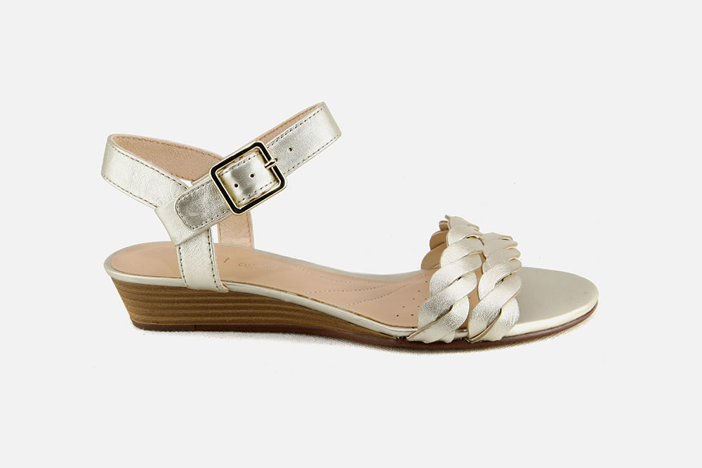 clarks mena blossom sandals