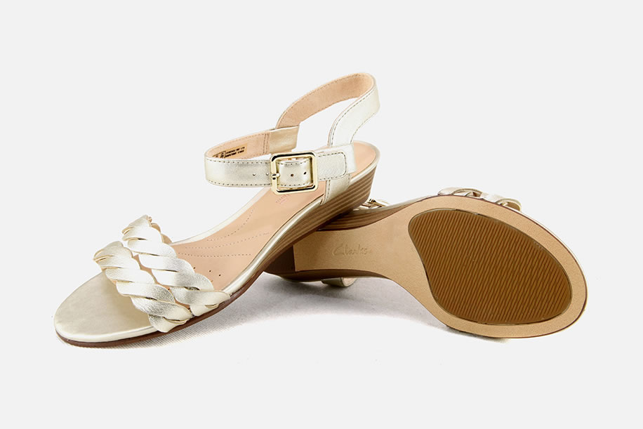 clarks mena blossom sandals
