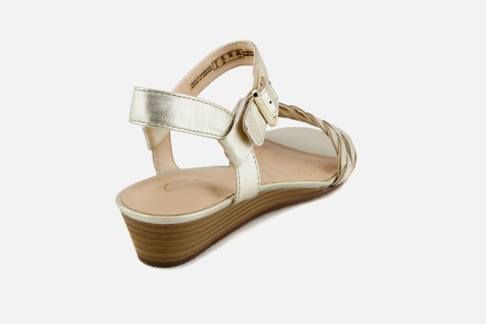 clarks mena blossom sandals