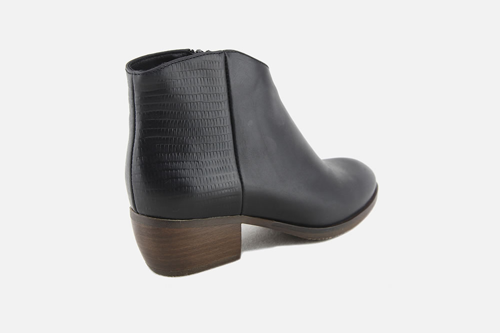 clarks mila myth boots