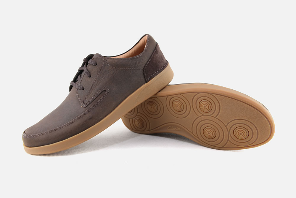 clarks brown sneakers