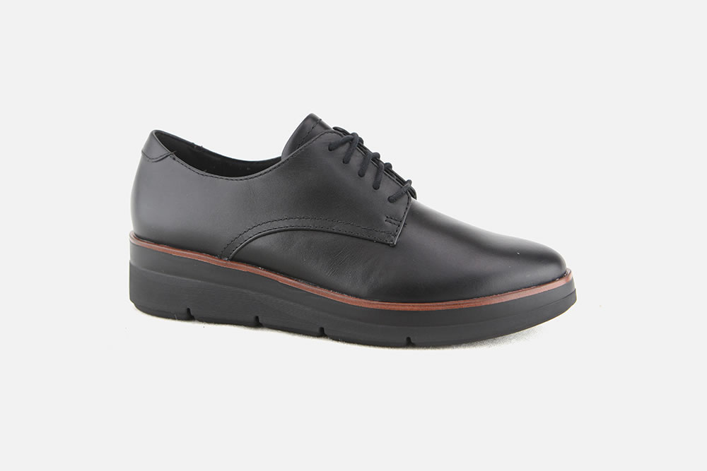 derbies femme clarks