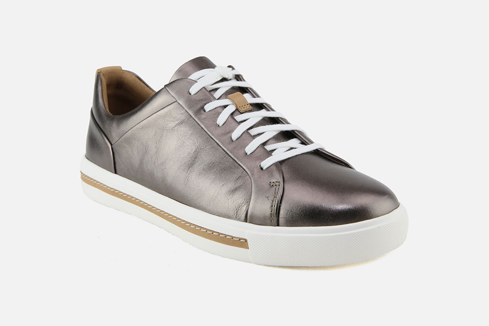 clarks maui lace sneaker