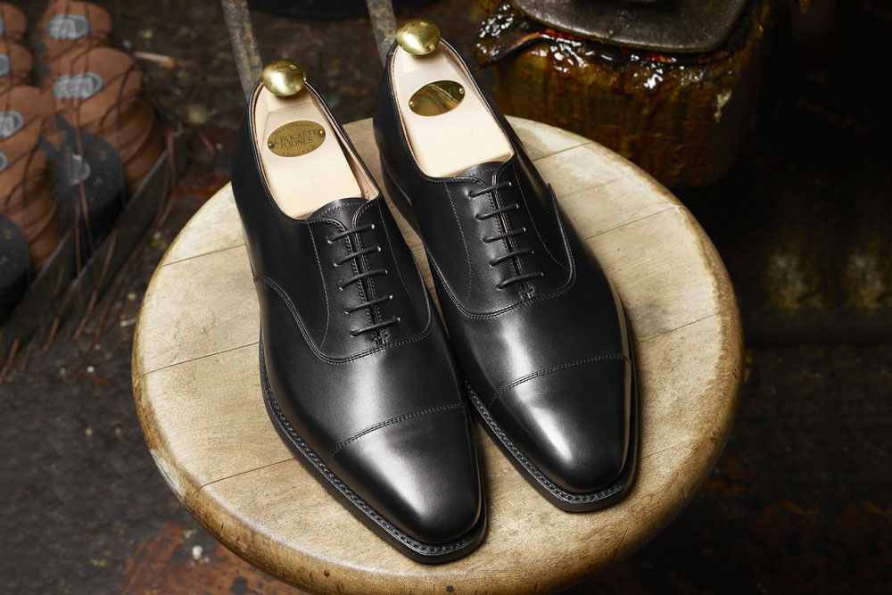 Crockett & Jones - HALLAM BLACK CITY SOLE Oxfords on labotte