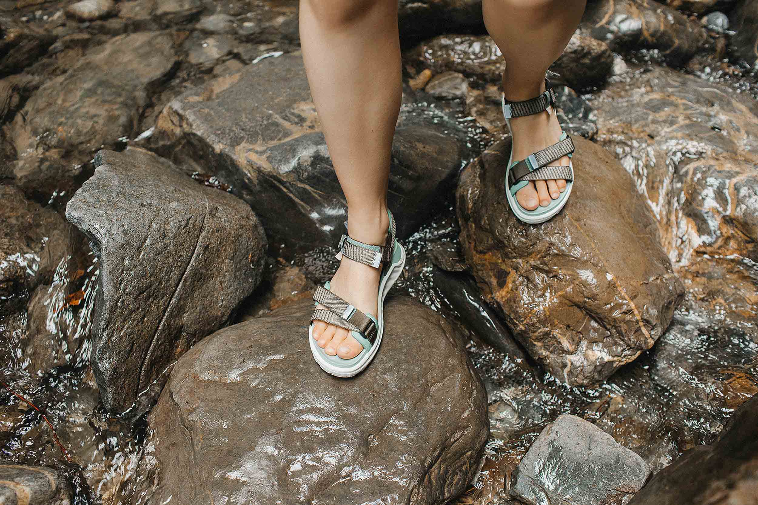 Ecco EXOWRAP GREEN Sandals on labotte