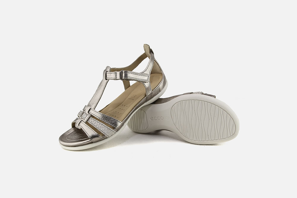 ecco flash t strap sandal