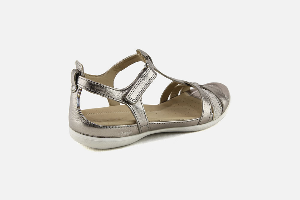 ecco flash t strap sandal