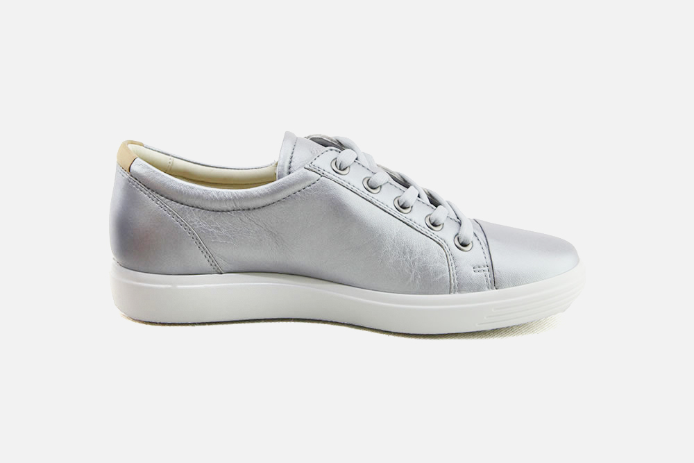 ecco silver sneakers