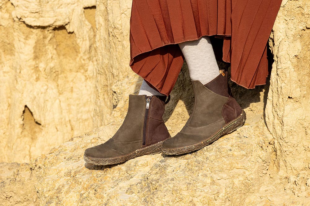 El Naturalista NIDO BOOTS FOREST BROWN Ankle boots on labotte