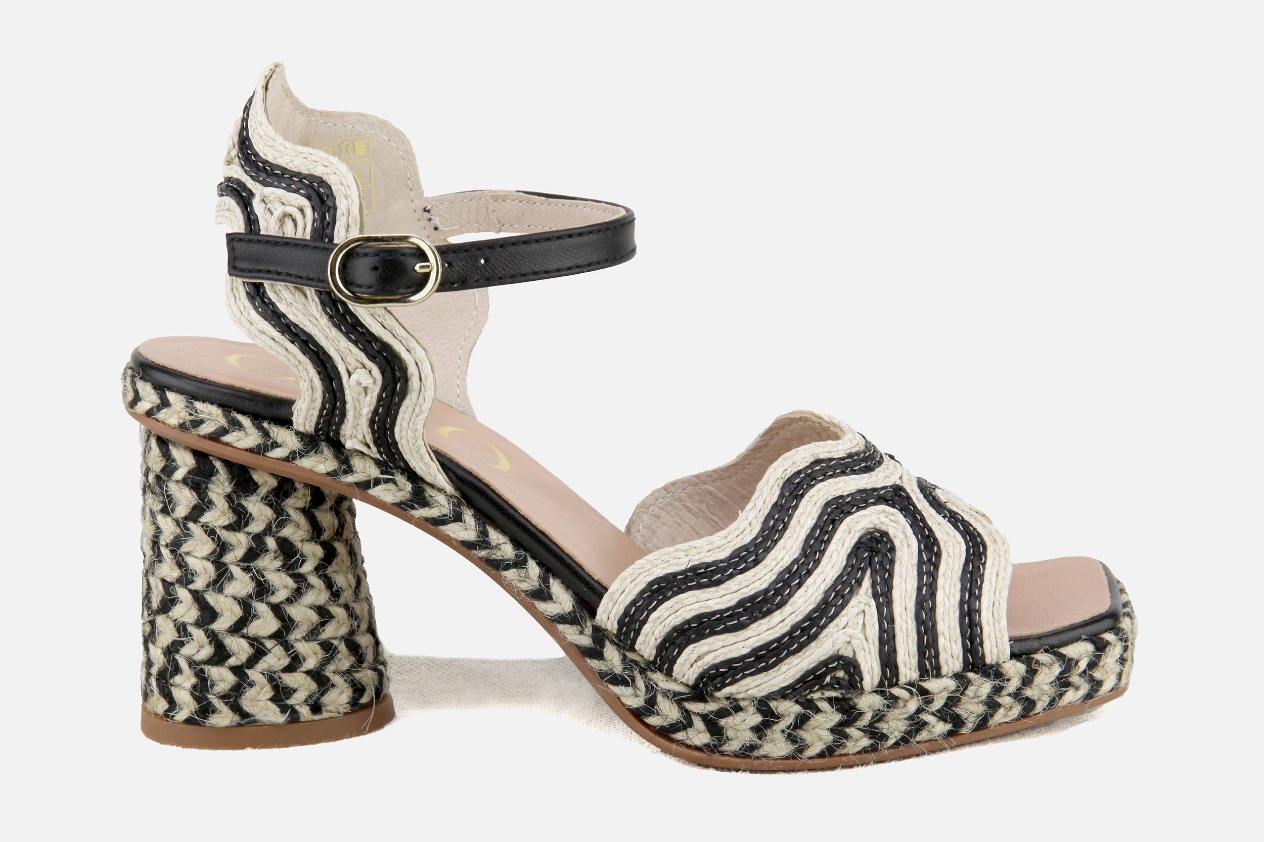 Gaimo gaimo danae noir beige Sandales Nu pieds sur labotte