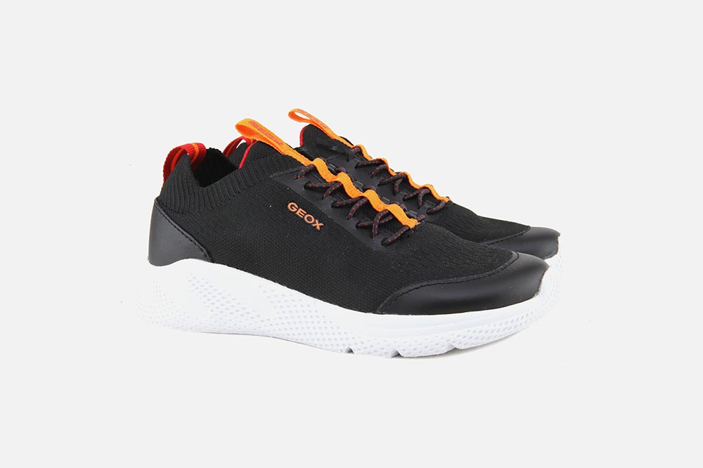 Geox SPRINTYE BLACK ORANGE Low shoes on labotte