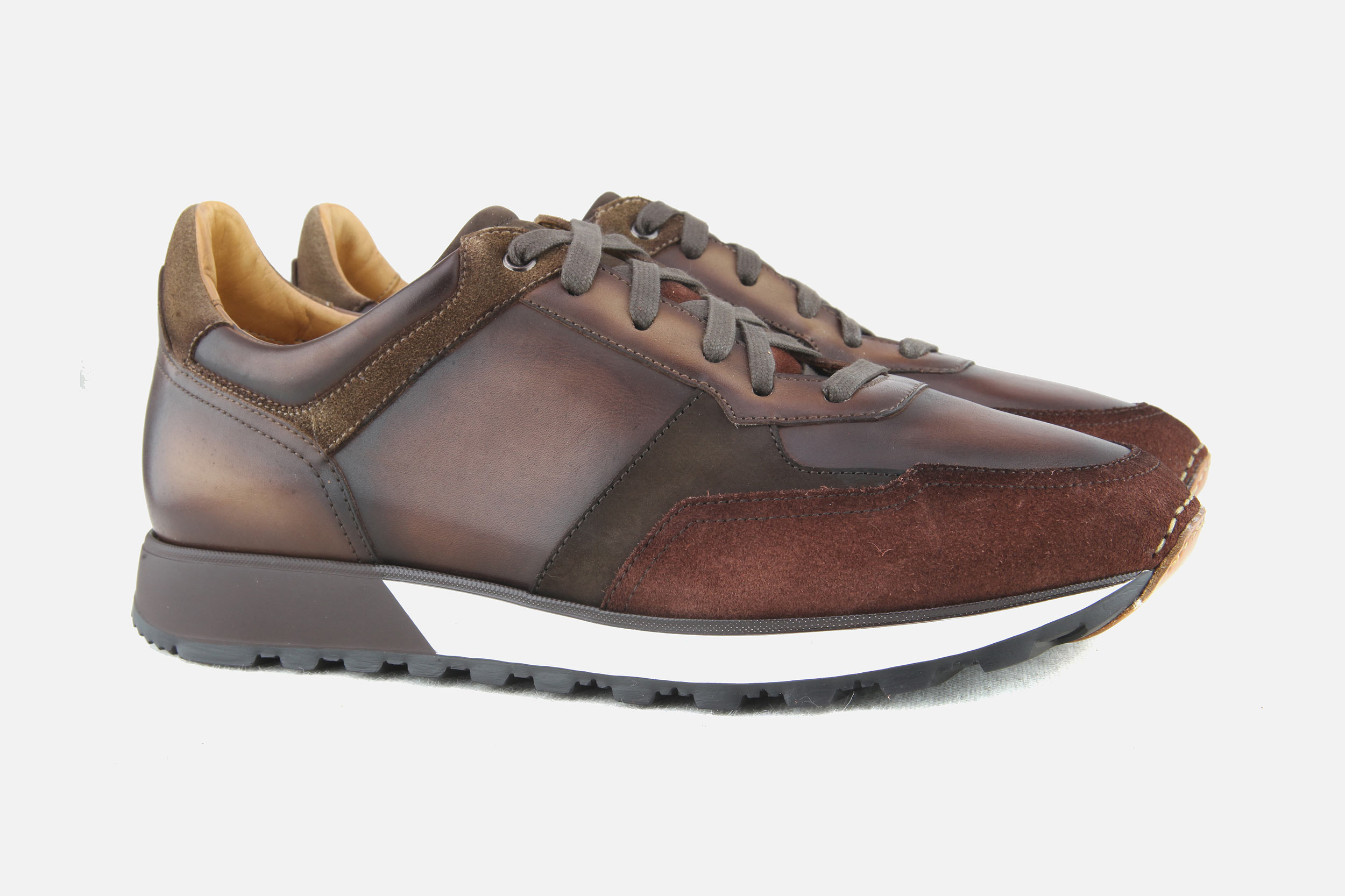 Magnanni RUSHMORE BROWN ANTIC Sneakers on labotte