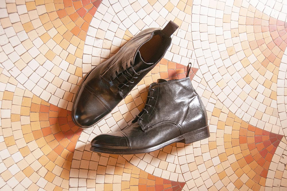 靴 STURLINI LACE UP BOOTS Sturlini - SONDRIO BLACK Lace-up boots on labotte