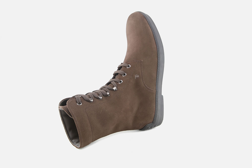 tod's winter gommino boots