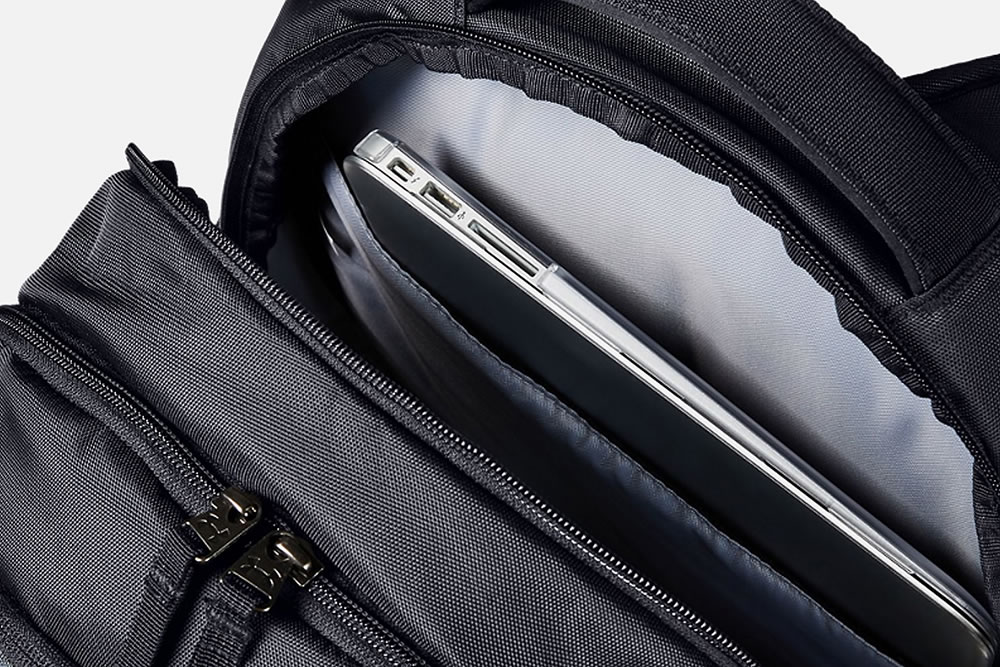 under armour hustle 4