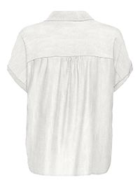 ONLGIBSIPUORI SS VNECK SHIRT CLOUD DANCER - Only