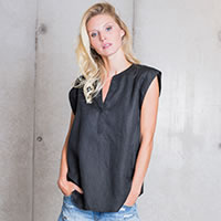 EMBELLIE TOP BLACK - Emily Van Den Bergh