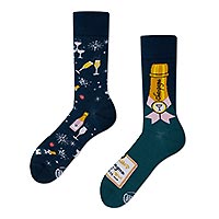 SOCKS CHAMPAGNE SHOWER - Many Mornings