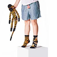 SOCKS FEET OF THE TIGER KIDS - Many Mornings