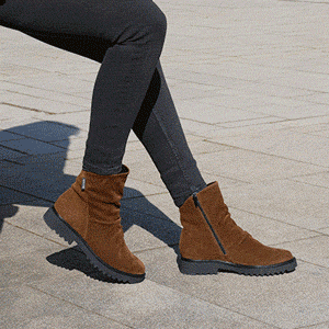 Discover Women's collection