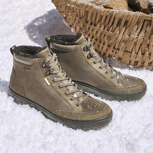 Découvrez notre sélection d'articles d'hiver pour femme et homme 