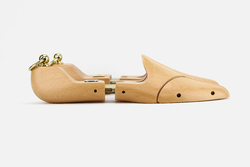 Shoe trees