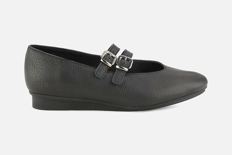 Wedge shoes