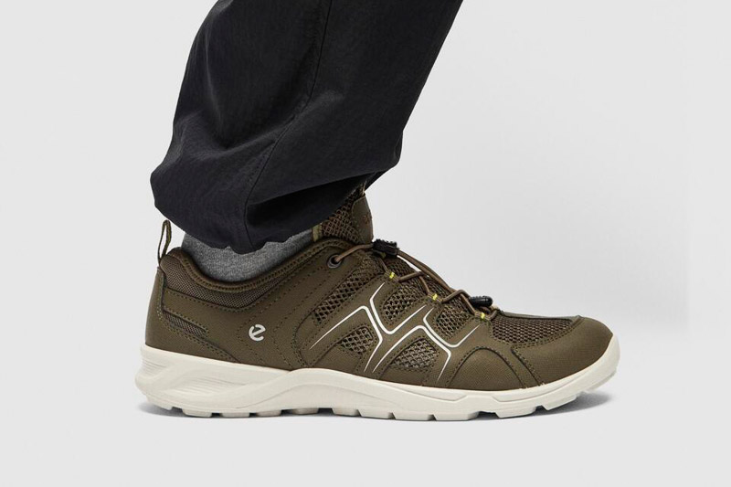Men's sport shoes